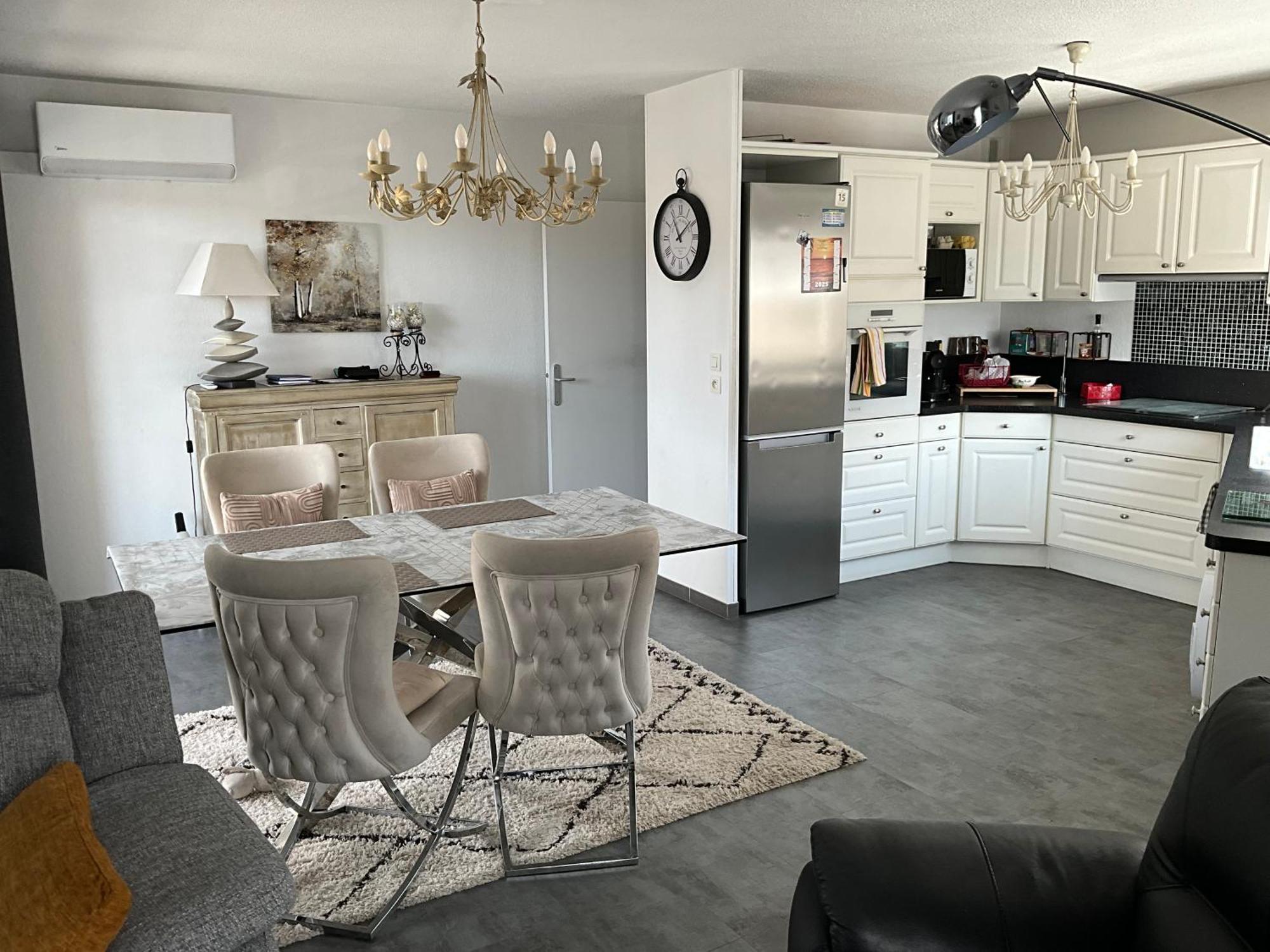 Bord De Appartement *